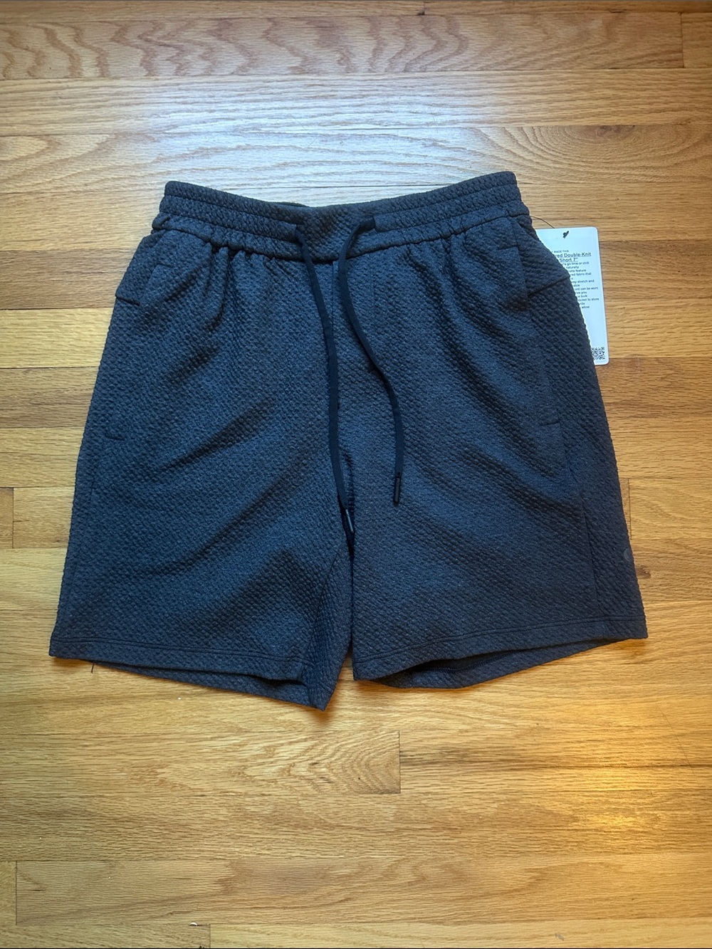 Lululemon Men’s Textured Double-Knit Cotton Short 7"